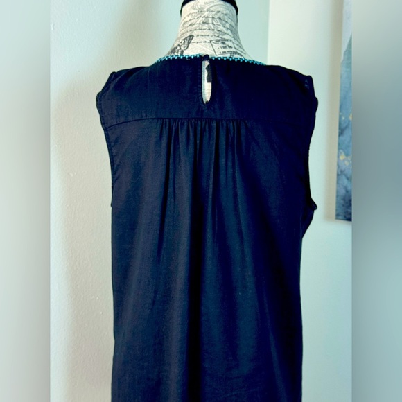 April Sky Vibrant Floral Embroidered Black Sleeveless Top Size Large - Picture 4 of 9